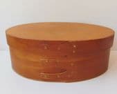 Oval wooden storage box for collars jewellery or trinkets 19 x13 x7 cm EMPTY